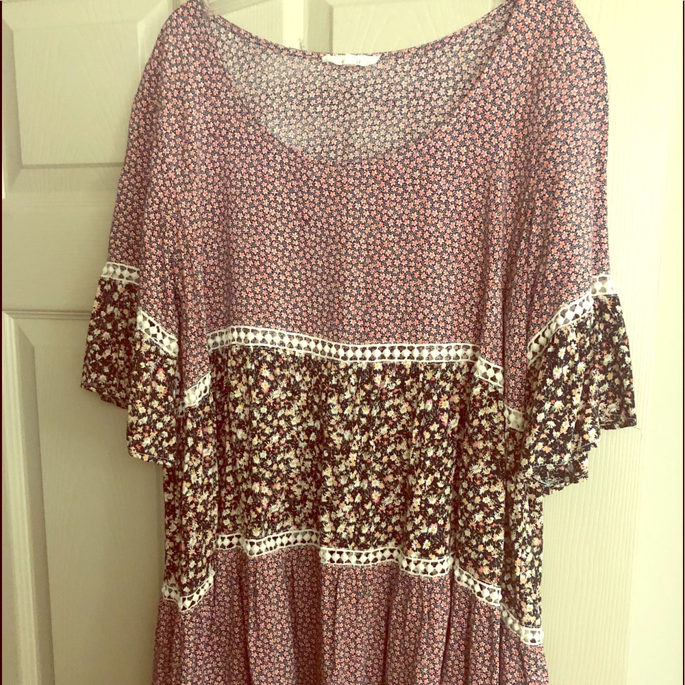 Easel Medium Floral Boho Blouse Shirt Women Tunic